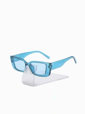 New Woman’s AJ Morgan Big Payback Super Oversized Light Blue Clear Sunglasses